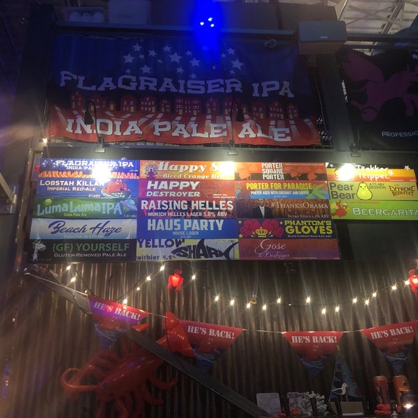 7/18/2019にJamesがSomerville Brewing (aka Slumbrew) Brewery + Taproomで撮った写真
