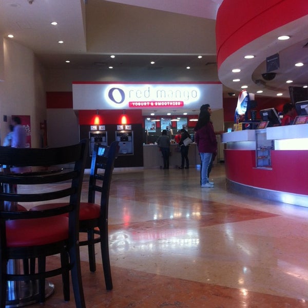 Cinemex BLVD. ALFREDO DEL MAZO NO. 705,