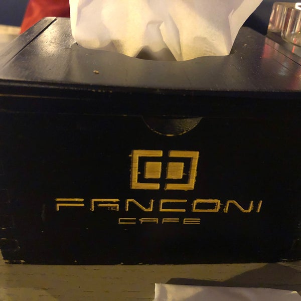 รูปภาพถ่ายที่ Fanconi / Фанкони โดย M E. เมื่อ 11/29/2019