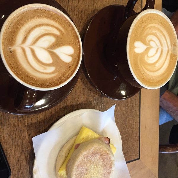 Foto tirada no(a) Seattle Coffee Works por CN_GoonG em 7/16/2019