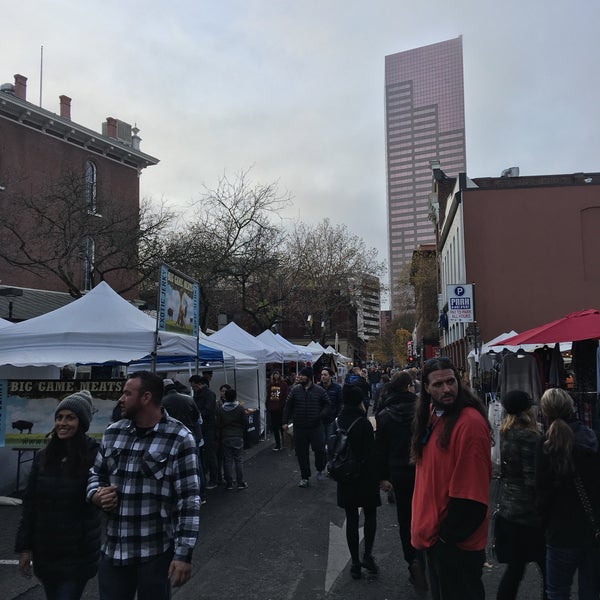 Skidmore Market Arts and Crafts Store in Portland