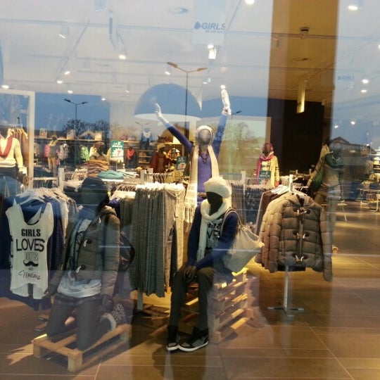Fashion City Outlet Centro commerciale in San Giuliano Milanese