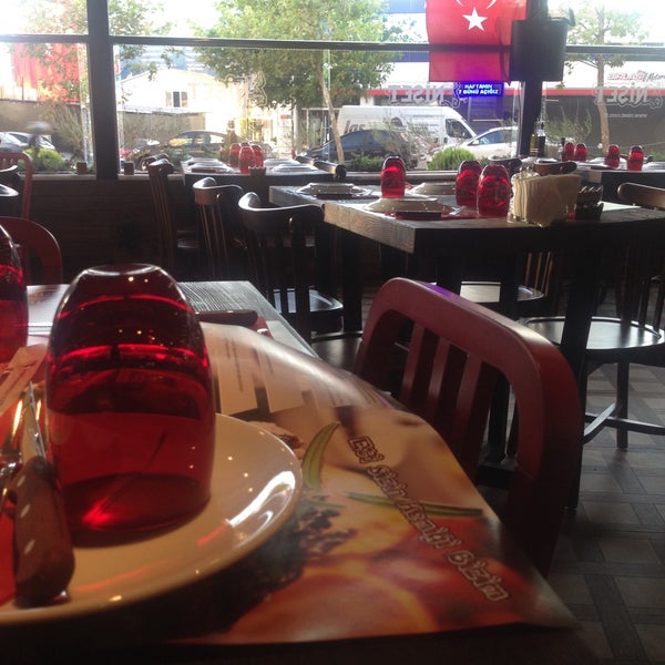 Photo taken at Nişet Steakhouse &amp; Lounge by Mert T. on 8/30/2015
