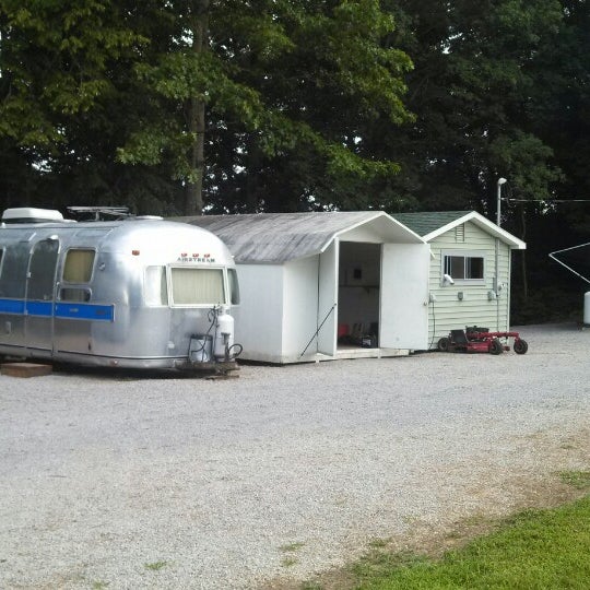 Беседка Alp Racing s Camp