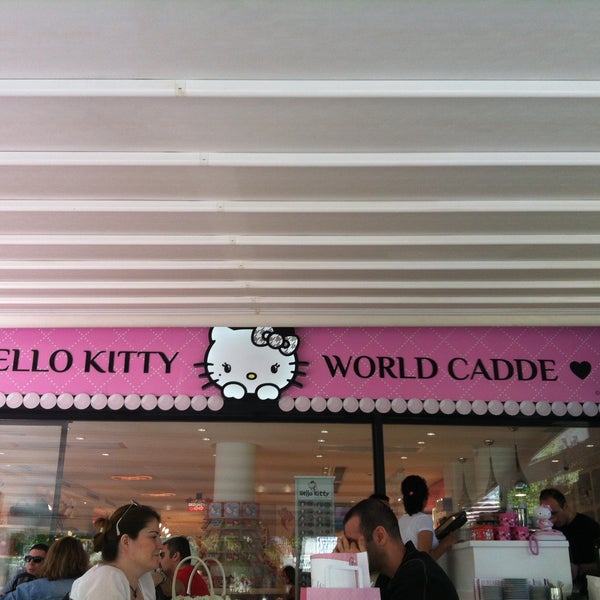Photo taken at Hello Kitty World by T.C. LALE A. on 5/12/2013