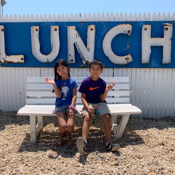 Photo taken at The Lobster Roll Restaurant by Wilson T. on 7/7/2019