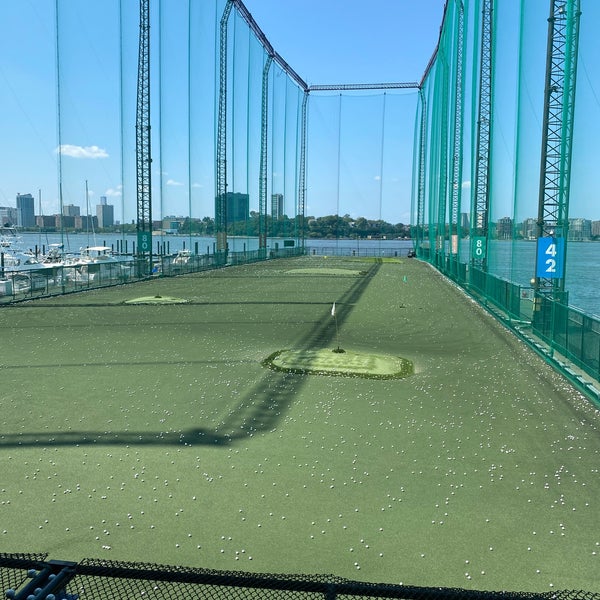 Photo taken at The Golf Club at Chelsea Piers by Wilson T. on 8/24/2021