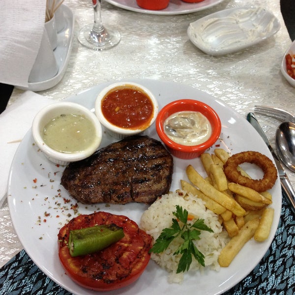 Photo taken at Gurmeet Pide &amp; Lahmacun Restaurant by Mustafa U. on 5/10/2013