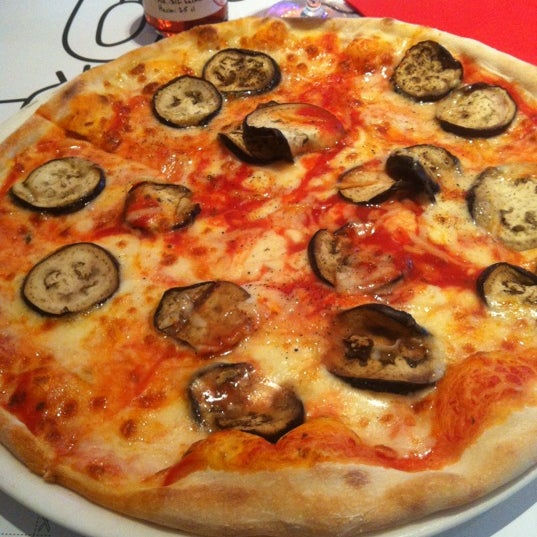 Foto scattata a Piola Pizza da Ersan Ö. il 11/7/2012