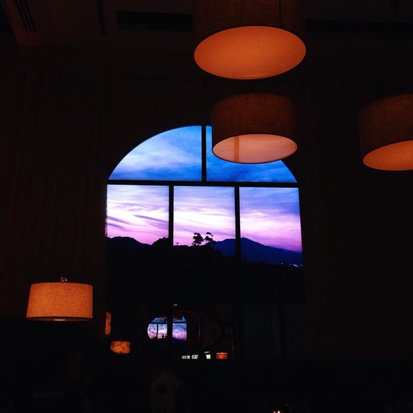 Foto scattata a Montecito Restaurant da Ces A. il 10/18/2014