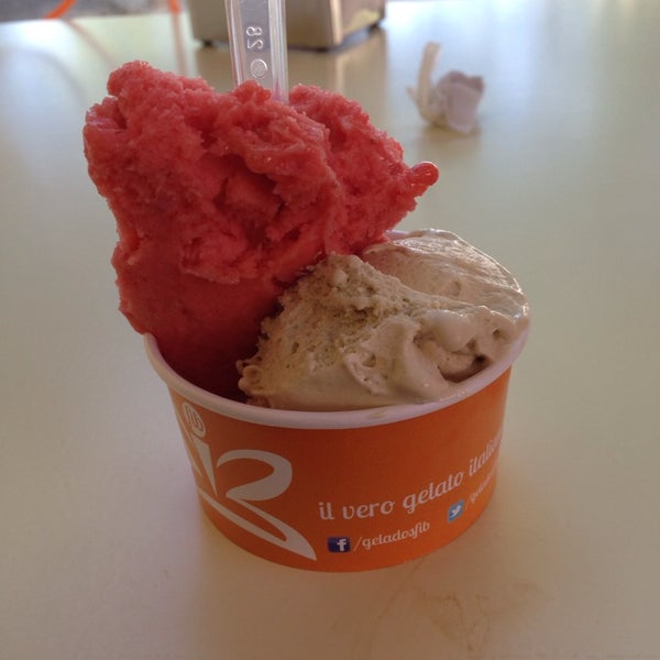 4/27/2014 tarihinde Andreia G.ziyaretçi tarafından FIB - il vero gelato italiano (geladosfib)'de çekilen fotoğraf