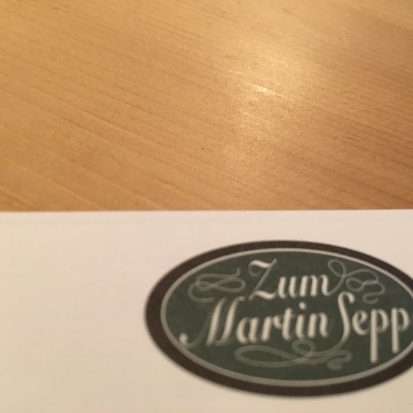 รูปภาพถ่ายที่ Zum Martin Sepp โดย José João M. เมื่อ 12/1/2015