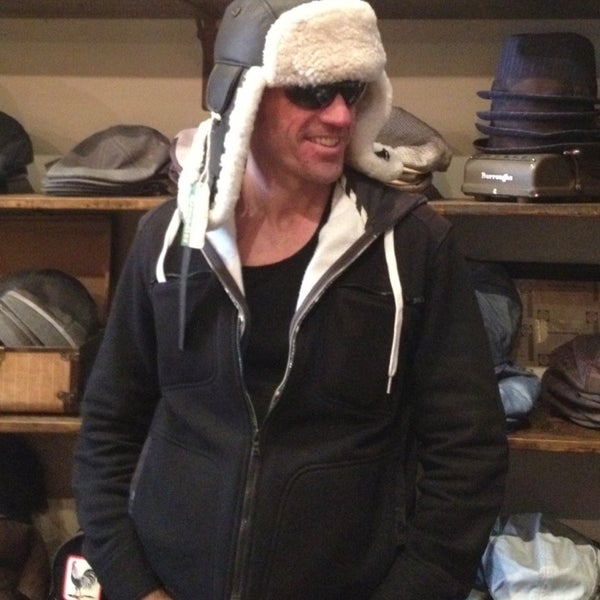 3/30/2013にMatthew H.がGoorin Bros. Hat Shopで撮った写真
