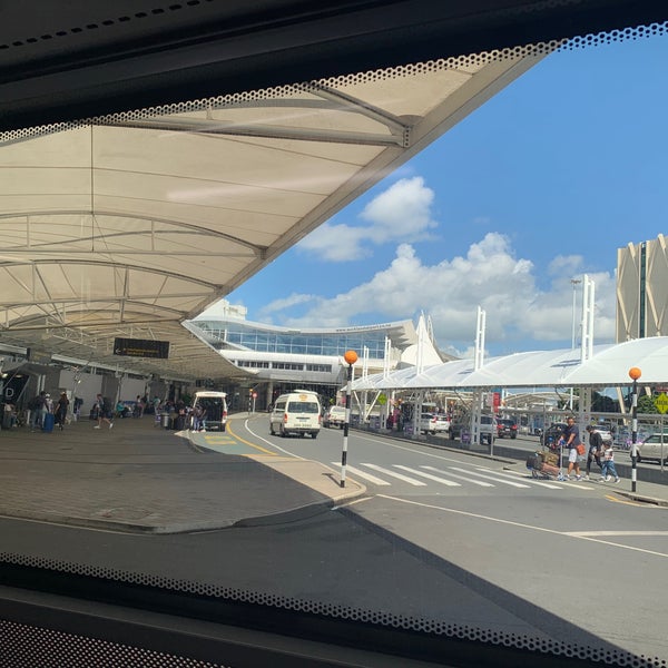 Foto diambil di International Terminal oleh Iza pada 12/20/2019
