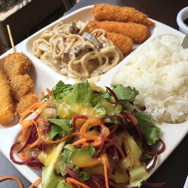 Снимок сделан в Fugu Sushi пользователем Erick B. 8/1/2015