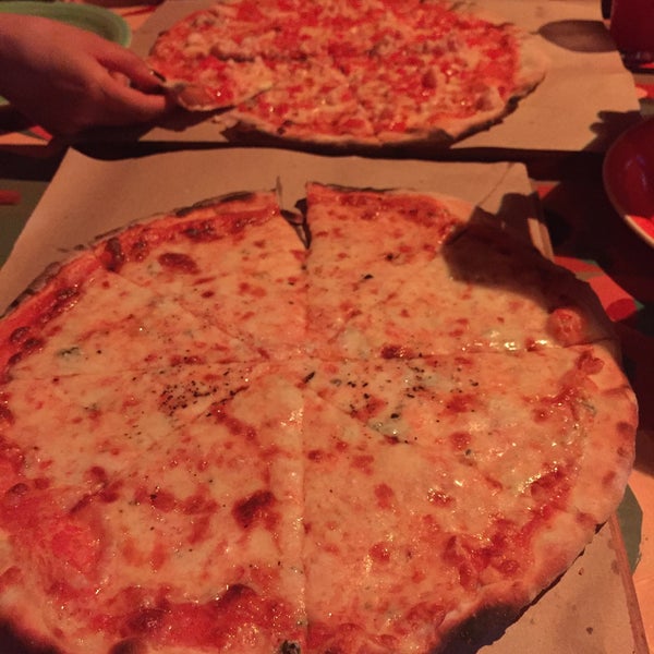 Foto tomada en Pizza Papi  por Erick B. el 12/31/2015