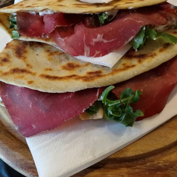 Снимок сделан в Divina Piadina - Piadineria artigianale a Milano пользователем Divina Piadina - Piadineria artigianale a Milano 2/7/2017