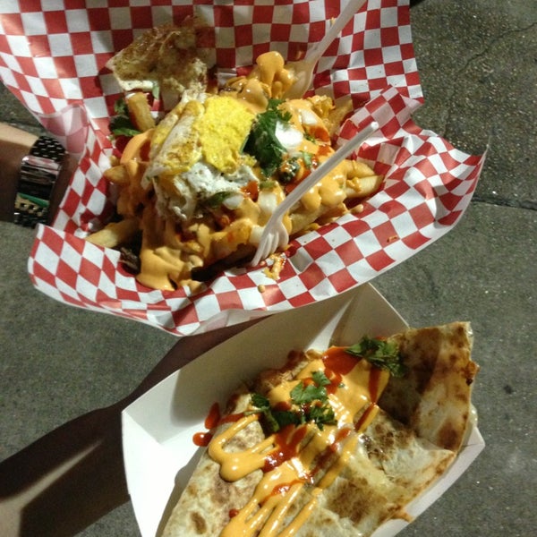 Photo taken at Oh My Gogi! Truck by Cindy N. on 3/31/2013