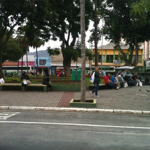 Foto tomada en Praça Oswaldo Cruz  por Stephany M. el 1/11/2013