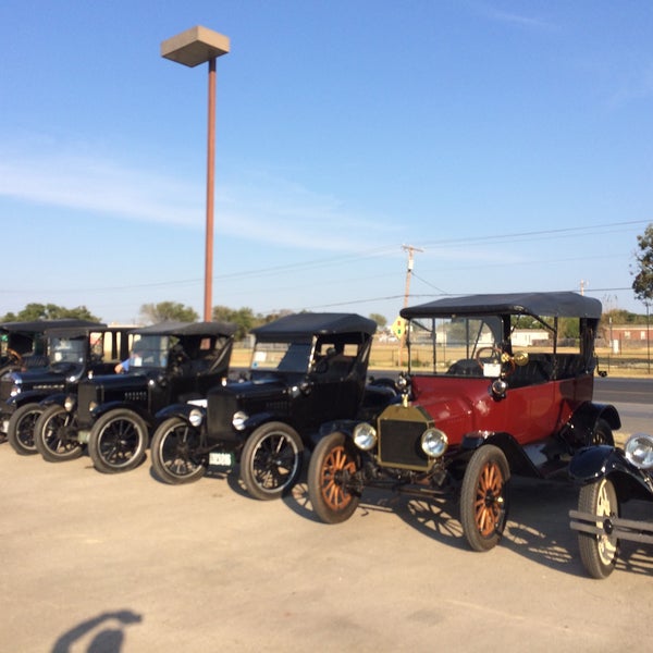 Griffith Ford, Inc. Car Dealership in Uvalde