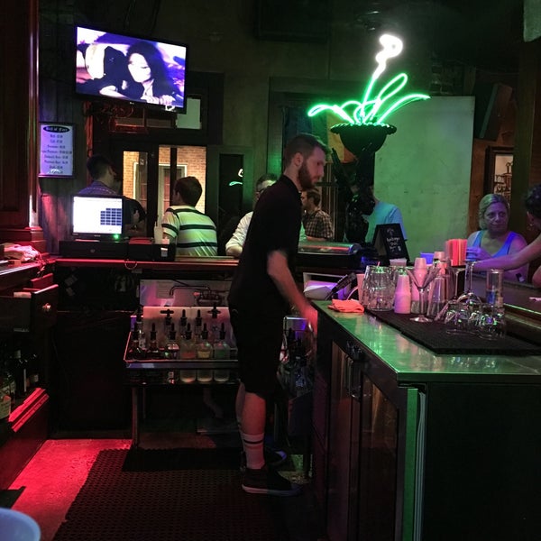 Photo taken at Good Friends Bar &amp; Queenshead Pub by Juan B. on 7/22/2017