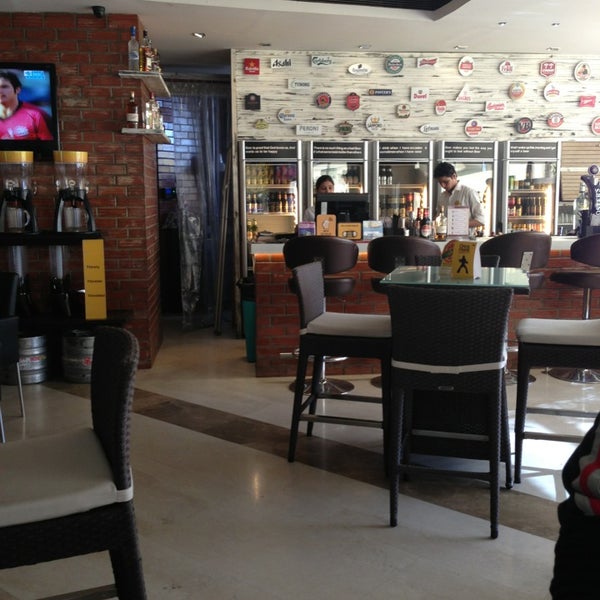 12/21/2012 tarihinde K B.ziyaretçi tarafından The Beer Café'de çekilen fotoğraf