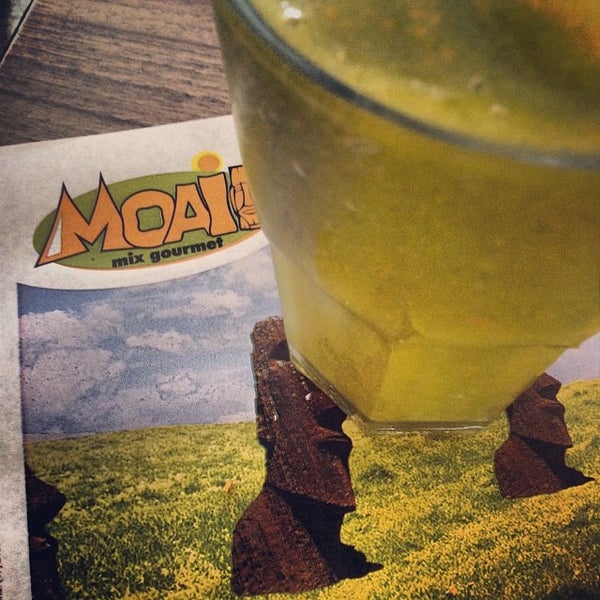 Photo taken at Moai Mix Gourmet by Marcio G. on 1/9/2014