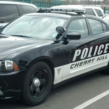 Why do police officers prefer the Dodge Charger?