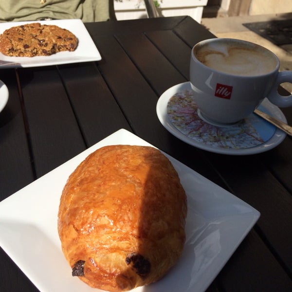 Good selection of pastries. Great "Illy" coffee. Location is cozy with a nice outdoor space.