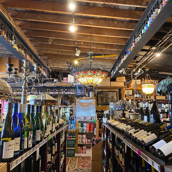 Casanova Liquor Hudson, WI