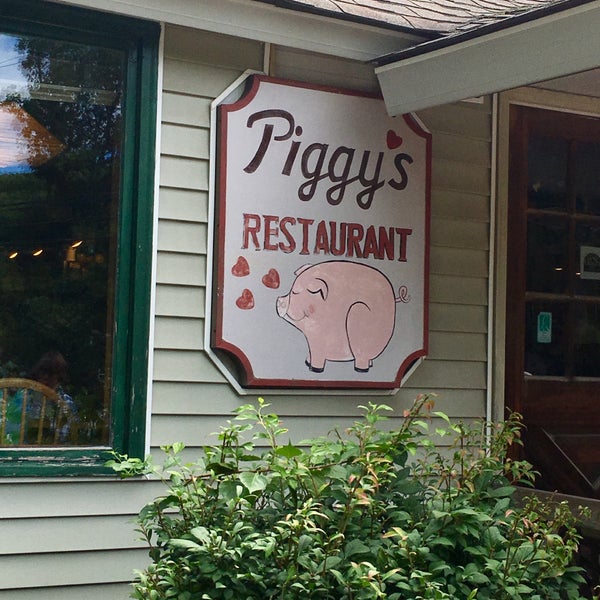 Photo taken at Piggy&#39;s Restaurant by Jane K. on 8/1/2017