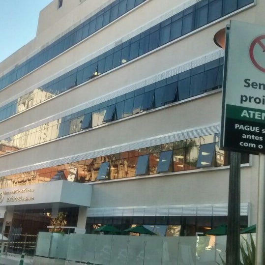 รูปภาพถ่ายที่ Faculdade de Ciências Médicas da Santa Casa de São Paulo - FCMSCSP โดย Teka L. เมื่อ 8/25/2014
