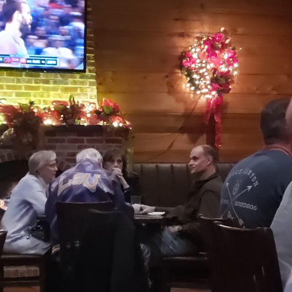 Photo taken at Mike Anderson&#39;s Seafood by Steven S. on 12/12/2019