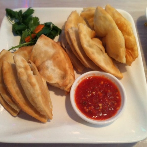 852 Hong Kong Cafe Southwest Edmonton 3040 Calgary Trail