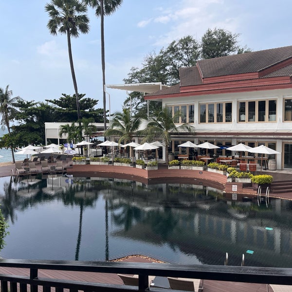 Photo taken at Pullman Pattaya Hotel G by Simphonia L. on 11/21/2021