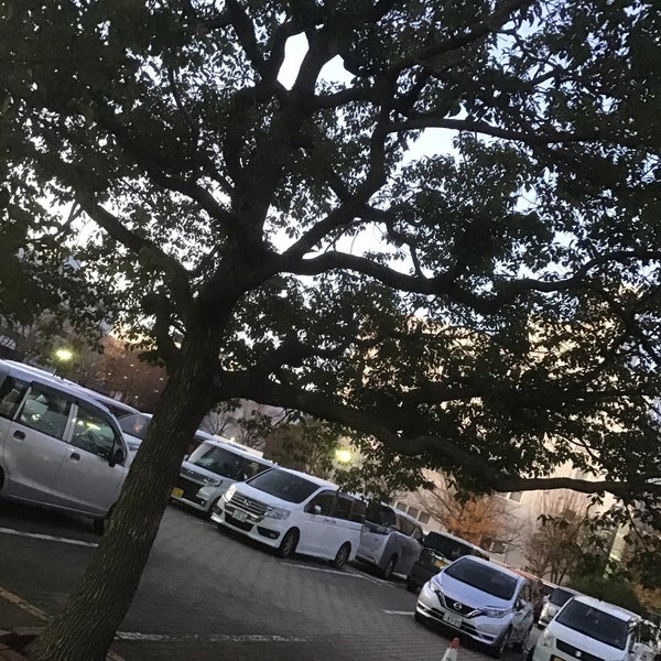 京都パルスプラザ 駐車場 91人の訪問者 から 1つのtip 件