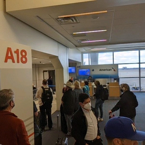 Gate A18 Airport Gate in DFW Airport