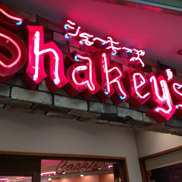 シェーキーズ Shakey S 多摩市 464人の訪問者 から 4個のtips 件