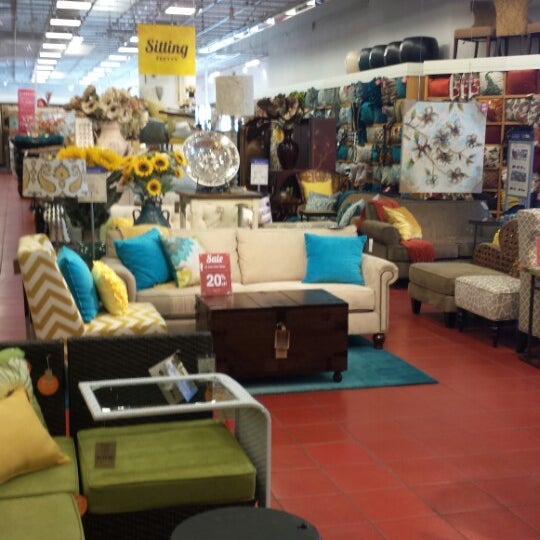 Pier 1 Imports Furniture / Home Store in Los Angeles