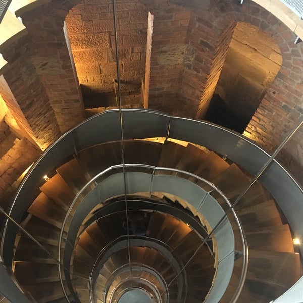 Das Foto wurde bei The Lighthouse von Nükhet G. am 11/28/2018 aufgenommen