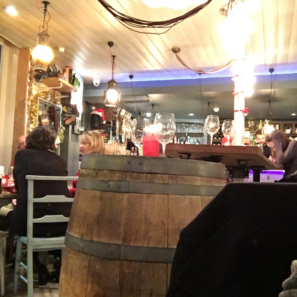 11/28/2015에 TKD님이 La Farola Cafe &amp; Bistro에서 찍은 사진