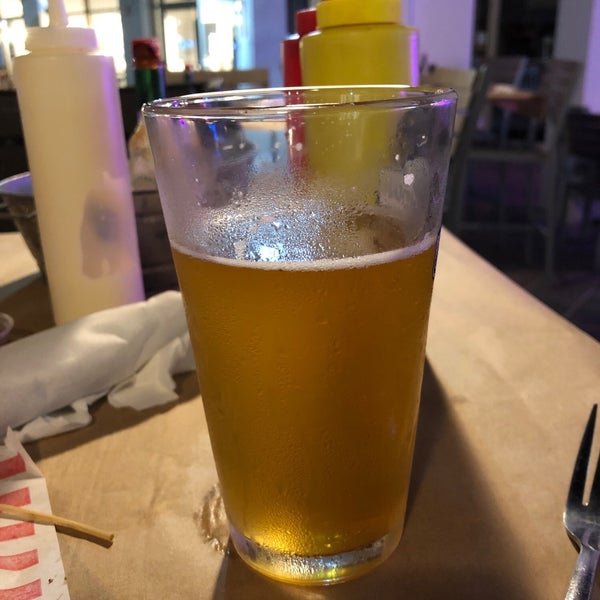 Photo taken at Burger &amp; Beer Joint by Ricardo S. on 1/8/2019