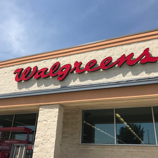 Walgreens 3030 Main St