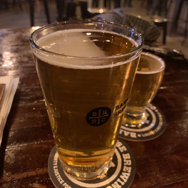 Photo taken at BarrelHouse Brewing SLO - Taproom by Sarah S. on 9/23/2019