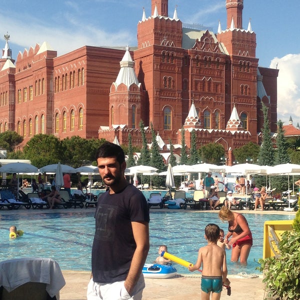รูปภาพถ่ายที่ PGS Kremlin Palace โดย Talip เมื่อ 5/1/2013