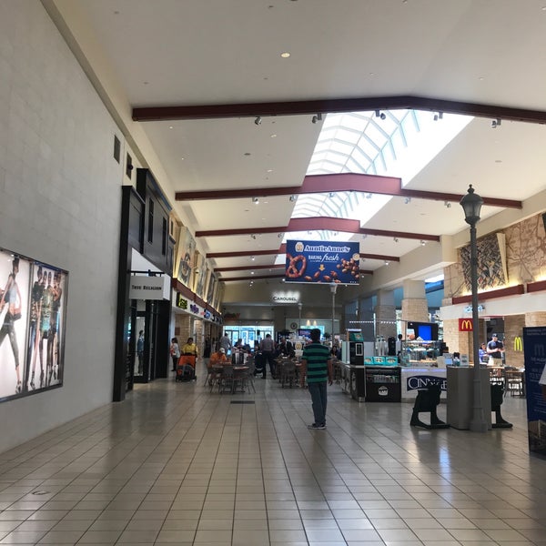 Foto scattata a Memorial City Mall da Carolina I. il 3/26/2019