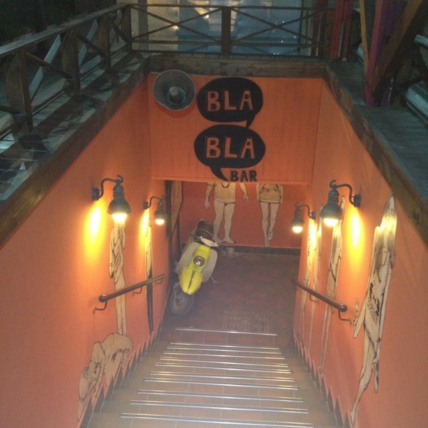 9/16/2013にYanがBLA-BLA Barで撮った写真