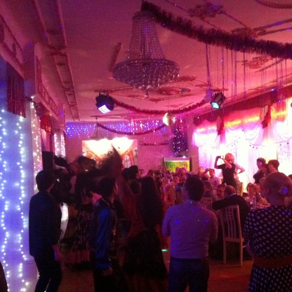 кафе ретро тихвин