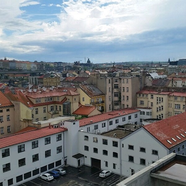 5/14/2017 tarihinde Jan Č.ziyaretçi tarafından Kooperativa pojišťovna HQ'de çekilen fotoğraf