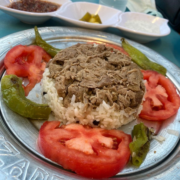 Photo prise au Tiritcizade Restoran Konya Mutfağı par Serkan K. le10/18/2021